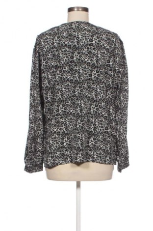 Damen Shirt Geisha, Größe M, Farbe Mehrfarbig, Preis 1,99 €