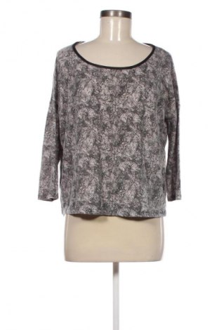 Damen Shirt Jennyfer, Größe M, Farbe Mehrfarbig, Preis 1,99 €