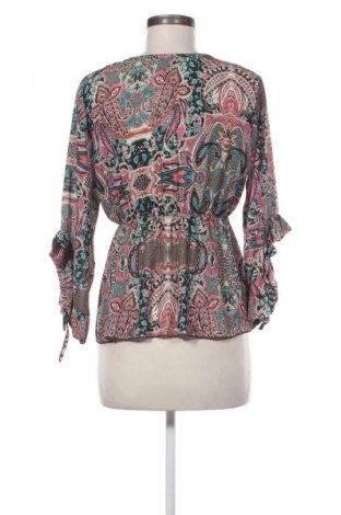 Damen Shirt NEW COLLECTION, Größe M, Farbe Mehrfarbig, Preis 10,80 €