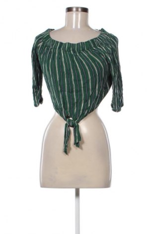 Дамска блуза Pull&Bear, Размер M, Цвят Многоцветен, Цена 2,04 €