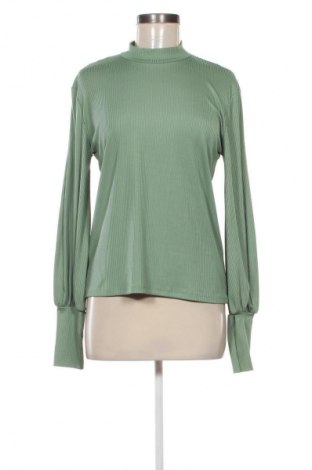 Damen Shirt Stradivarius, Größe L, Farbe Grün, Preis 8,99 €