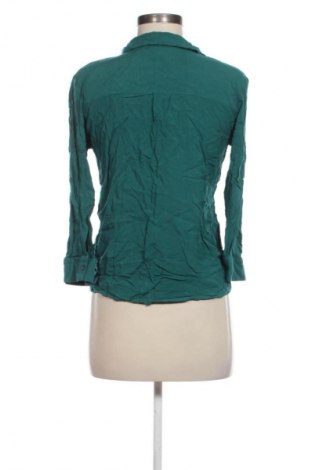 Дамска риза Pull&Bear, Размер S, Цвят Зелен, Цена 4,80 €
