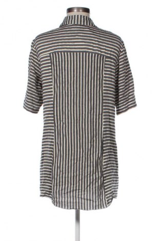 Cămașă de femei Unbranded, Mărime L, Culoare Multicolor, Preț 57,99 Lei