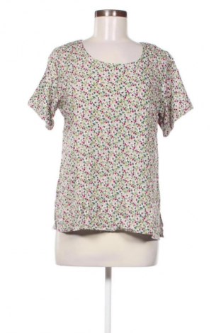 Дамска тениска Unbranded, Размер XL, Цвят Многоцветен, Цена 3,06 €