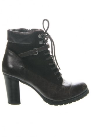 Дамски боти Geox, Размер 40, Цвят Кафяв, Цена 59,27 €