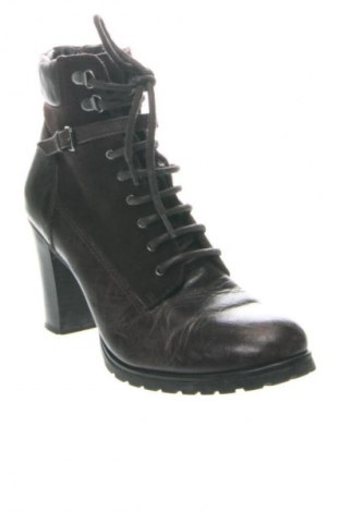 Дамски боти Geox, Размер 40, Цвят Кафяв, Цена 59,27 €