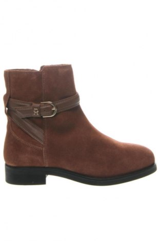 Дамски боти Tommy Hilfiger, Размер 38, Цвят Кафяв, Цена 48,57 €