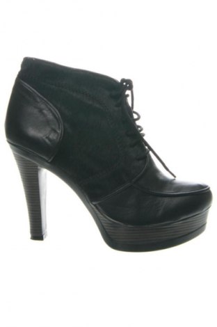 Дамски боти Unbranded, Размер 39, Цвят Черен, Цена 15,47 €