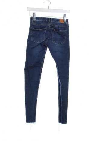 Damskie jeansy Bershka, Rozmiar XXS, Kolor Niebieski, Cena 21,99 zł