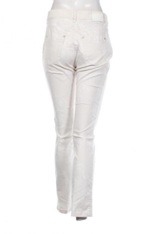 Damen Jeans Brax, Größe M, Farbe Ecru, Preis 7,99 €