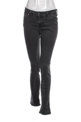Damen Jeans Mustang, Größe M, Farbe Grau, Preis 22,99 €