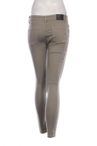 Damskie jeansy Please, Rozmiar S, Kolor Beżowy, Cena 83,99 zł