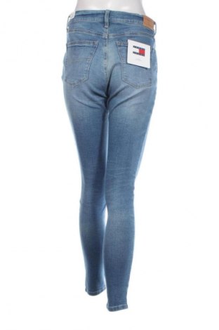 Дамски дънки Tommy Jeans, Размер M, Цвят Син, Цена 30,67 €