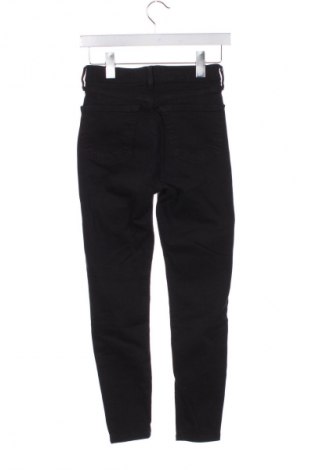 Damskie jeansy Topshop, Rozmiar XS, Kolor Czarny, Cena 26,99 zł