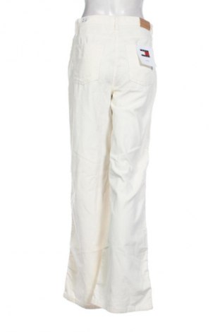 Дамски джинси Tommy Jeans, Размер L, Цвят Екрю, Цена 36,81 €