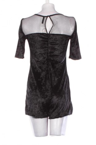 Kurzer Damenoverall Stradivarius, Größe M, Farbe Schwarz, Preis 3,99 €