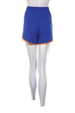 Γυναικείο κοντό παντελόνι Bench, Μέγεθος L, Χρώμα Πολύχρωμο, Τιμή 4,99 €