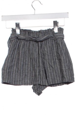 Damskie szorty Bershka, Rozmiar XXS, Kolor Kolorowy, Cena 27,40 zł