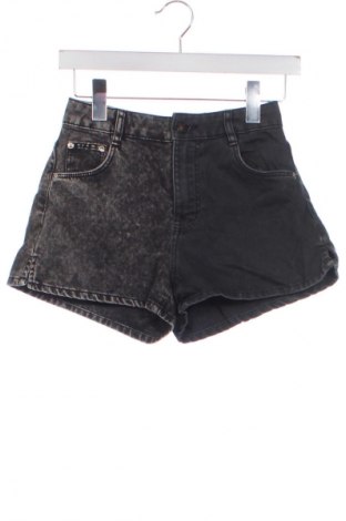 Γυναικείο κοντό παντελόνι Bershka, Μέγεθος XXS, Χρώμα Γκρί, Τιμή 5,99 €