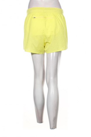 Pantaloni scurți de femei H&M, Mărime S, Culoare Galben, Preț 9,99 Lei