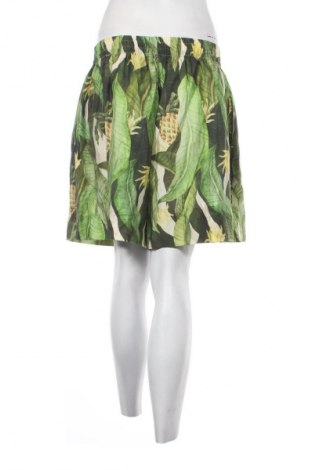 Damskie szorty H&M, Rozmiar L, Kolor Kolorowy, Cena 27,99 zł