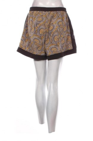 Pantaloni scurți de femei H&M, Mărime M, Culoare Multicolor, Preț 41,99 Lei