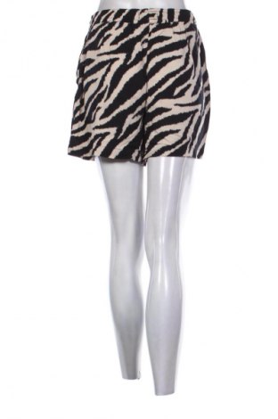 Damskie szorty LC Waikiki, Rozmiar M, Kolor Kolorowy, Cena 20,99 zł