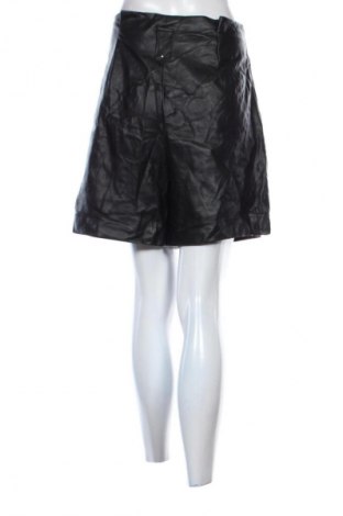 Дамски къс панталон ONLY, Размер XL, Цвят Черен, Цена 2,04 €