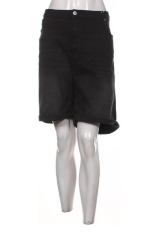 Γυναικείο κοντό παντελόνι ONLY Carmakoma, Μέγεθος 3XL, Χρώμα Μαύρο, Τιμή 11,99 €