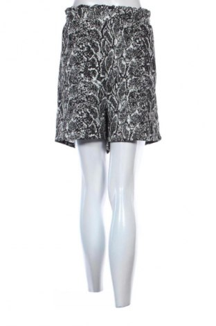 Γυναικείο κοντό παντελόνι Unbranded, Μέγεθος XL, Χρώμα Μαύρο, Τιμή 1,99 €