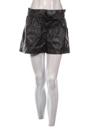 Дамски къс панталон Unbranded, Размер M, Цвят Черен, Цена 3,57 €