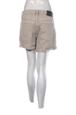 Pantaloni scurți de femei Unbranded, Mărime L, Culoare Gri, Preț 37,99 Lei