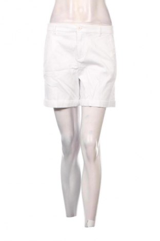 Pantaloni scurți de femei United Colors Of Benetton, Mărime M, Culoare Alb, Preț 85,99 Lei