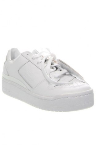 Damenschuhe Adidas, Größe 40, Farbe Weiß, Preis 71,99 €