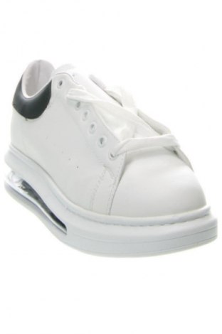 Damenschuhe RunnerBoss, Größe 39, Farbe Weiß, Preis 17,99 €