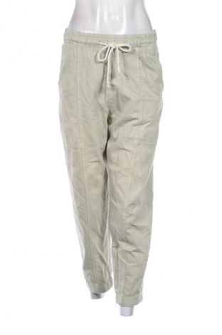 Damenhose Bershka, Größe S, Farbe Grün, Preis 10,33 €