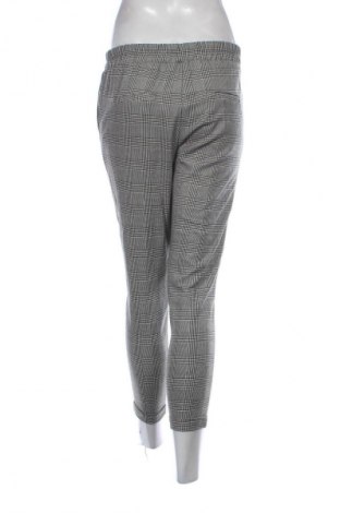 Damenhose Bershka, Größe S, Farbe Mehrfarbig, Preis 3,99 €