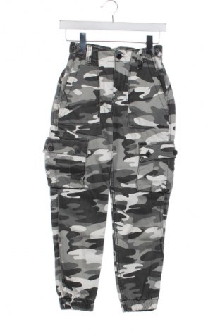 Damenhose Bershka, Größe XXS, Farbe Mehrfarbig, Preis 4,99 €