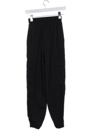 Dámské kalhoty  Cropp, Velikost XXS, Barva Černá, Cena  49,00 Kč