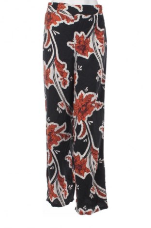 Pantaloni de femei LC Waikiki, Mărime M, Culoare Multicolor, Preț 37,99 Lei