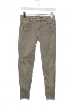 Damenhose Zara, Größe S, Farbe Grün, Preis 2,99 €