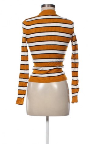 Дамски пуловер Bershka, Размер S, Цвят Многоцветен, Цена 8,18 €