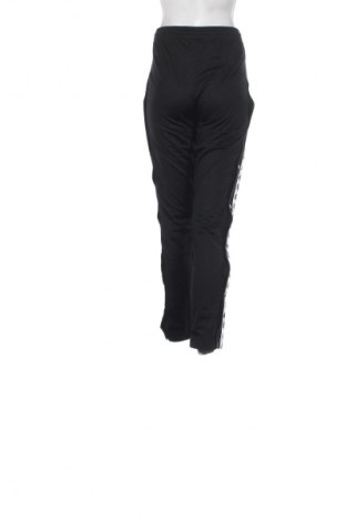 Дамско спортно долнище Kappa, Размер L, Цвят Черен, Цена 8,18 €