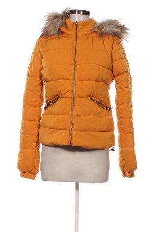 Дамско яке Bershka, Размер S, Цвят Жълт, Цена 25,05 €