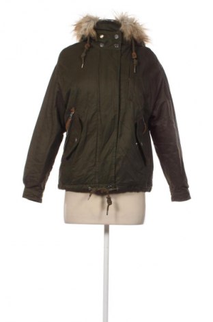 Дамско яке Pull&Bear, Размер XS, Цвят Зелен, Цена 21,98 €
