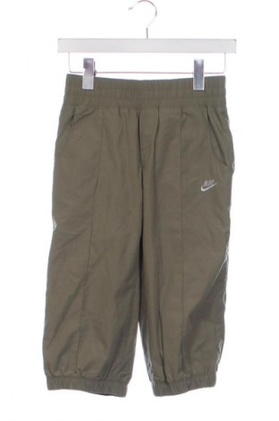 Kinder Sporthose Nike, Größe 9-10y/ 140-146 cm, Farbe Grün, Preis 11,29 €