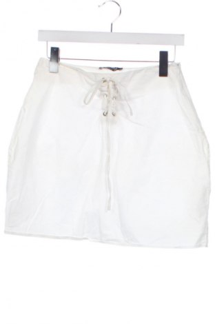 Rock Bershka, Größe XS, Farbe Weiß, Preis 2,99 €