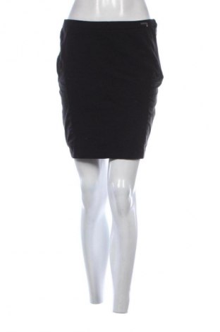 Fustă Guess, Mărime L, Culoare Negru, Preț 251,37 Lei