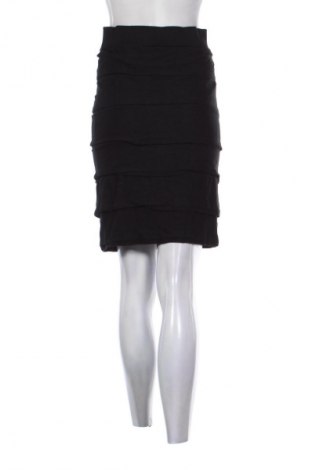 Пола Hoss Intropia, Размер S, Цвят Черен, Цена 4,60 €