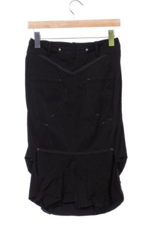 Пола Mc Planet, Размер S, Цвят Черен, Цена 2,04 €